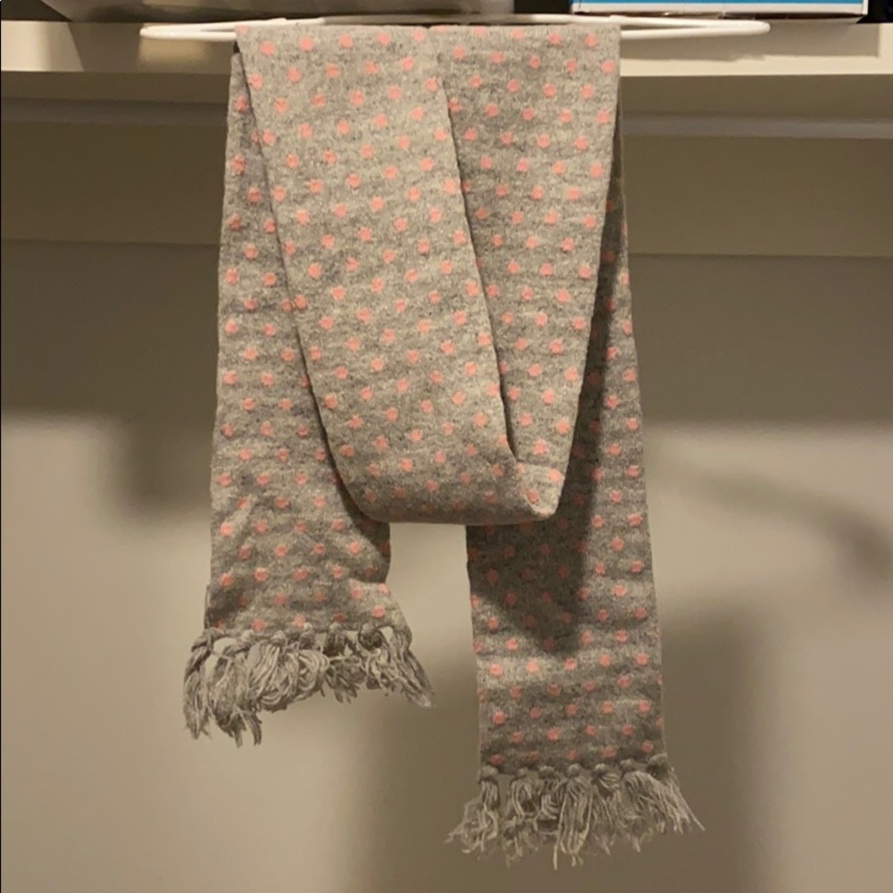 AE lambs wool pink dot scarf